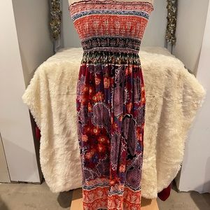 Angie. Multi-Color Halter Top Dress. Size S.